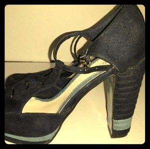 Size 9.5 blue heels